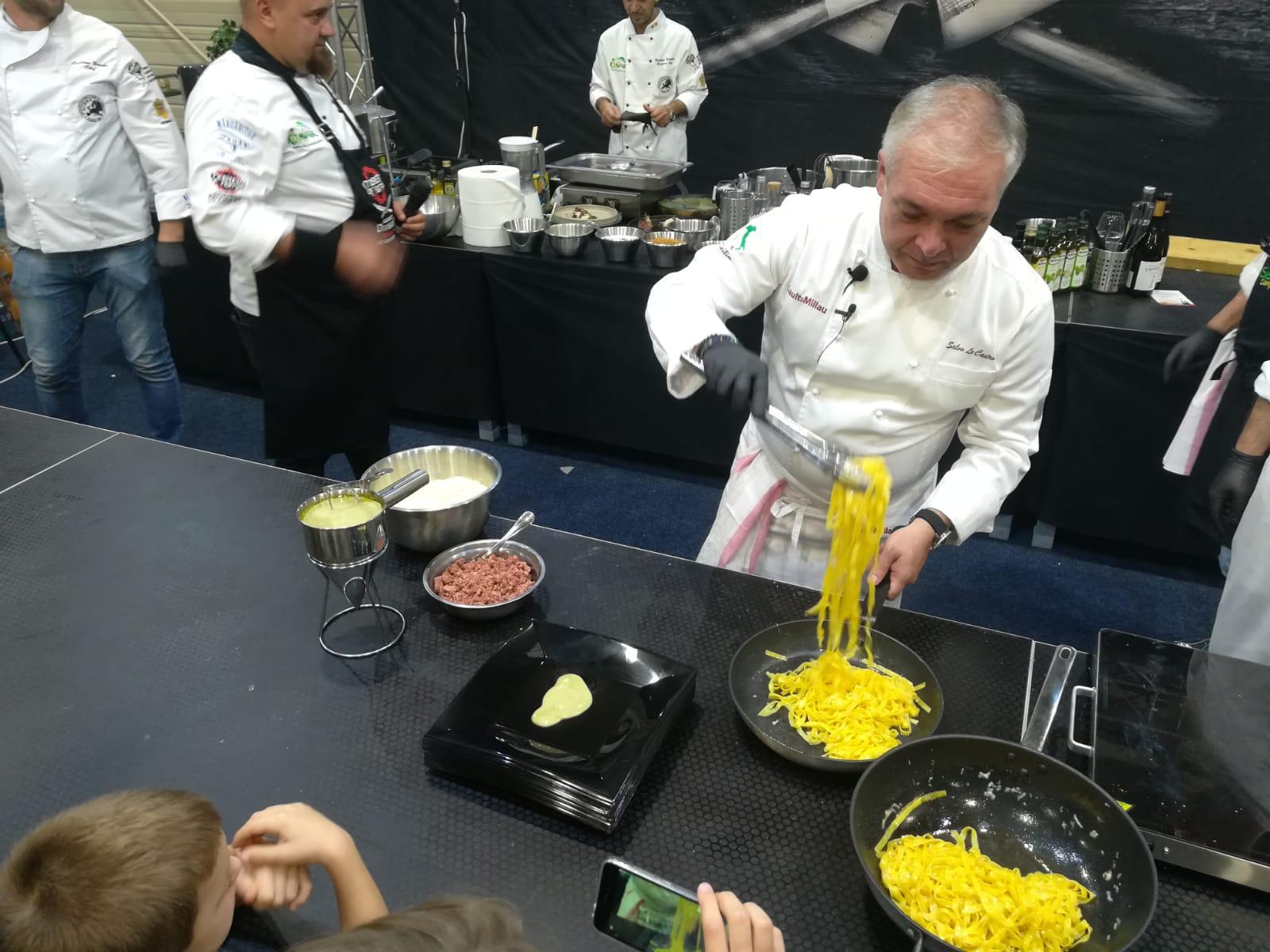 WhatsApp Image 2019-12-16 at 15.23.42 (1)