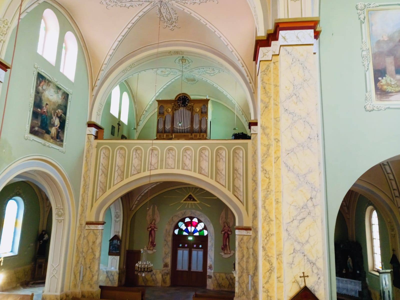 81693019_825959141160724_3613295929597100032_n