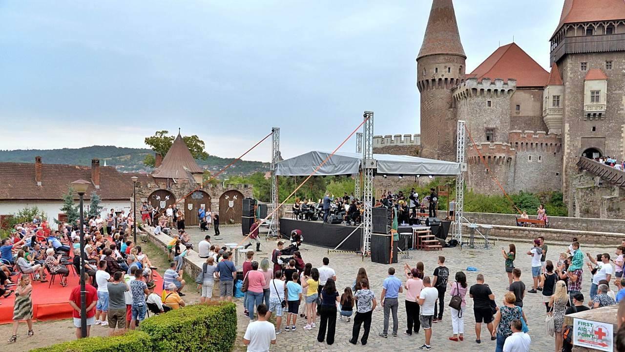 88207439_2842827669090023_3520856890378551296_n