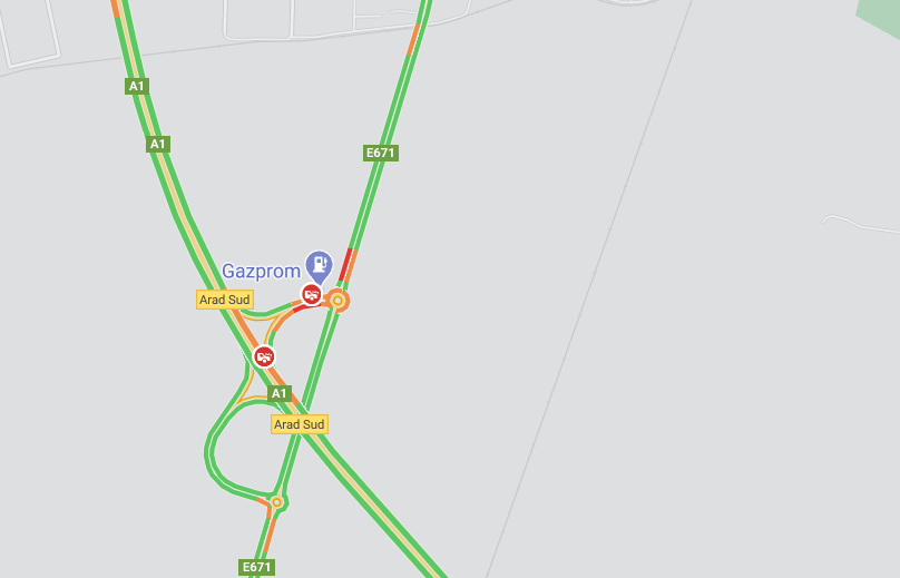 Remorca unui „TIR”, în flăcări pe DN69