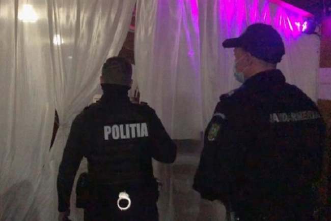Majorat cu 30 de persoane oprit de polițiștii din Bihor