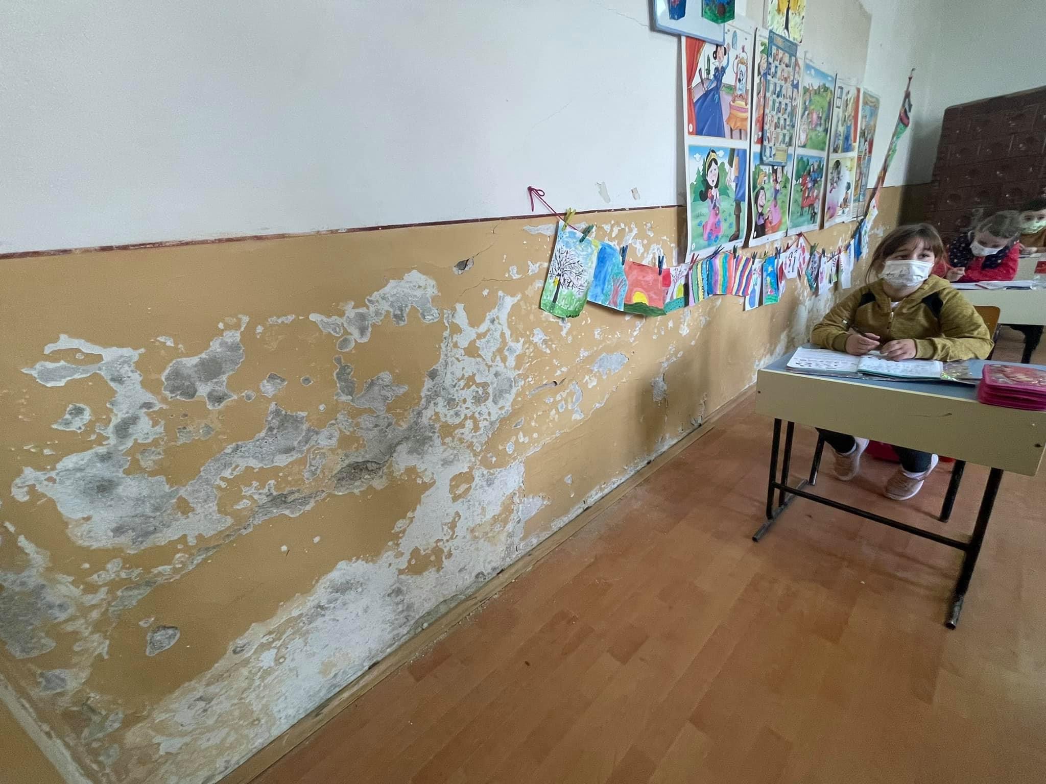 FOTO | Grădinița și școala din Nadăș va avea în curând o față nouă!