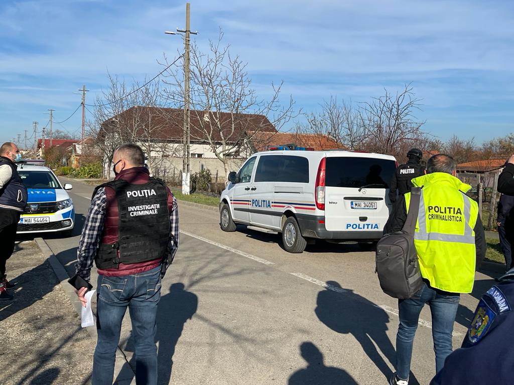 4b901e62-4af5-4937-a7ee-036d0cf81af1