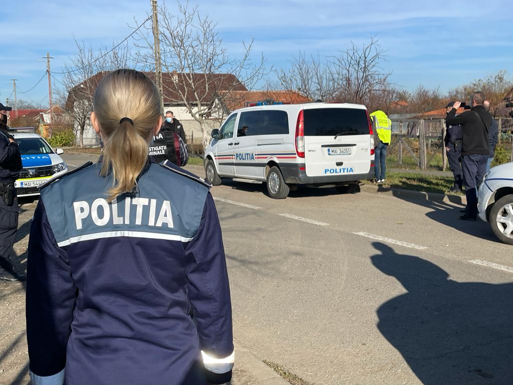 e96fb8ce-d459-42c1-b8c0-64d398630e3e