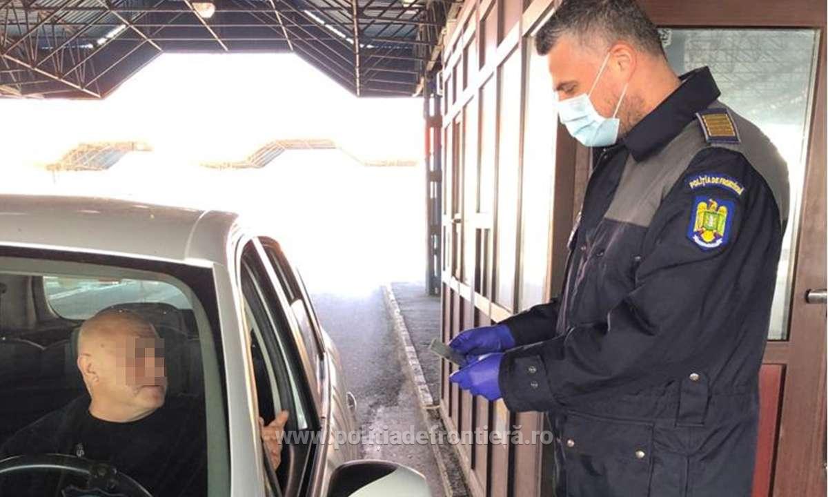 Un sudanez și un român au fost prinși cu acte false la frontierele Nădlac II și Vărșand