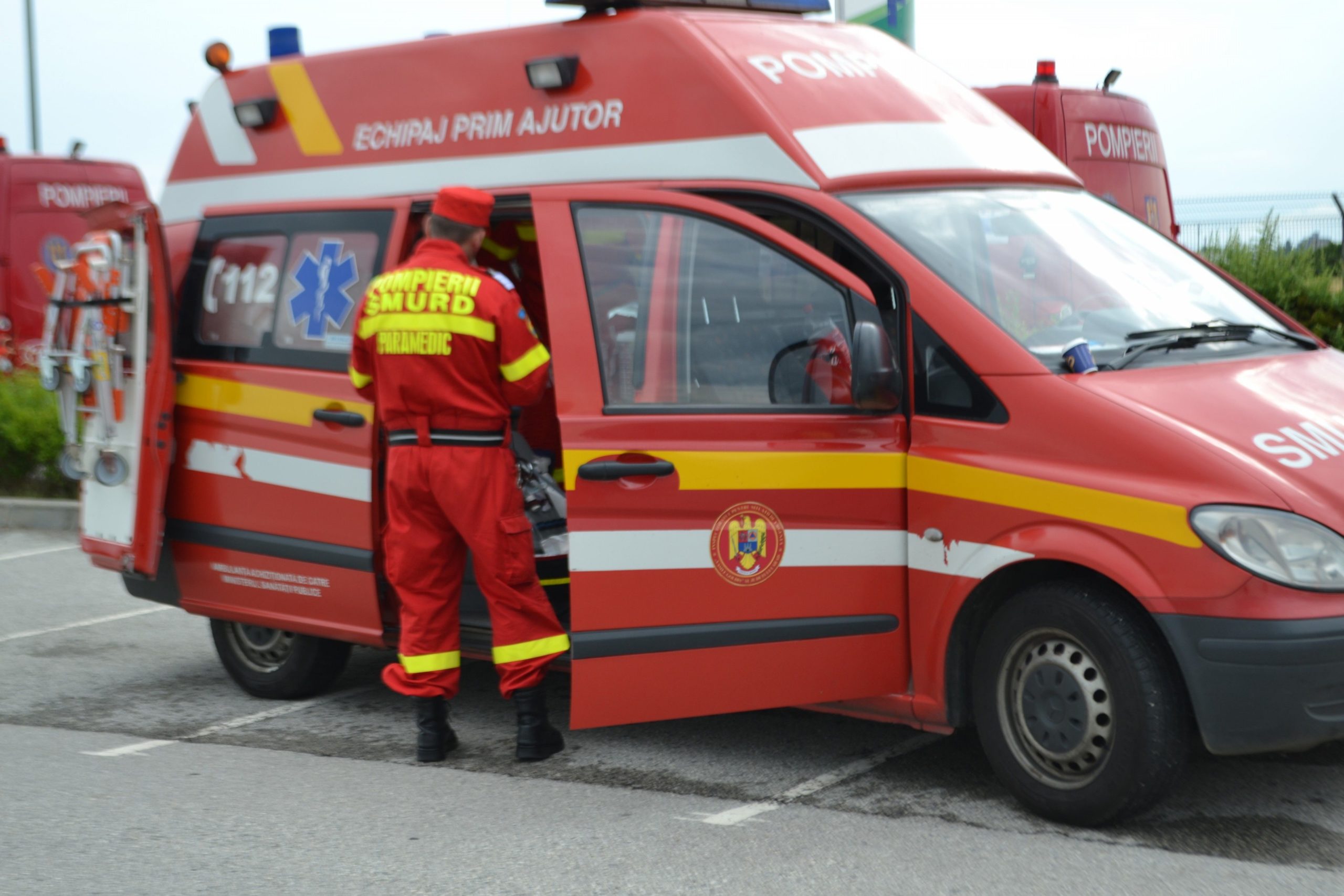 Accident pe Arad - Timișoara, cu trei victime încarcerate