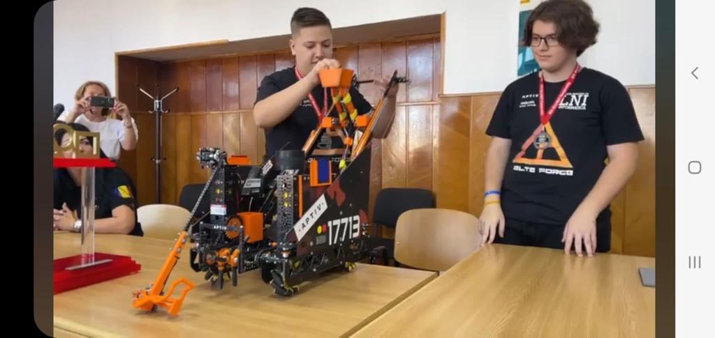 b83f6b9b-41ee-4c74-a480-fbdf2b1d089c