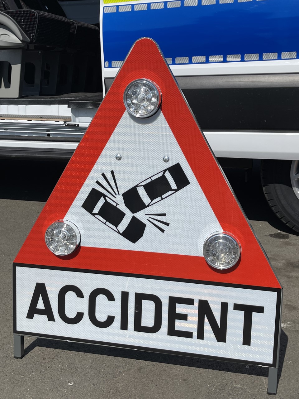 Trafic blocat la Mândruloc în urma producerii unui accident
