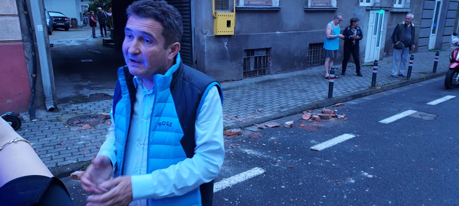 Aradul „arde”, primarul se gândeşte să dea amenzi