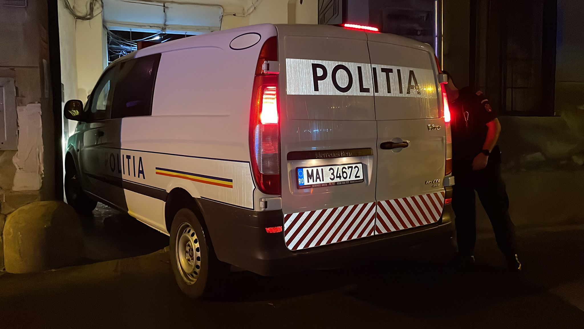 7900960crimapolitieambulantaomorucigas4
