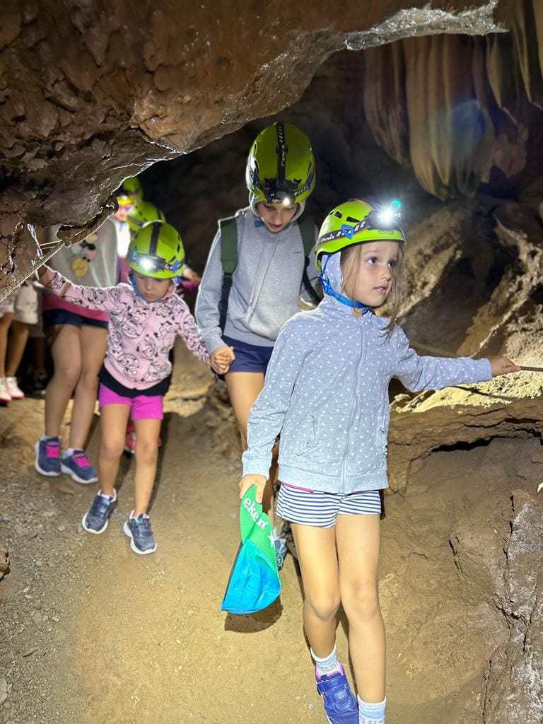 370144482_319438030650808_9192221935859296092_n