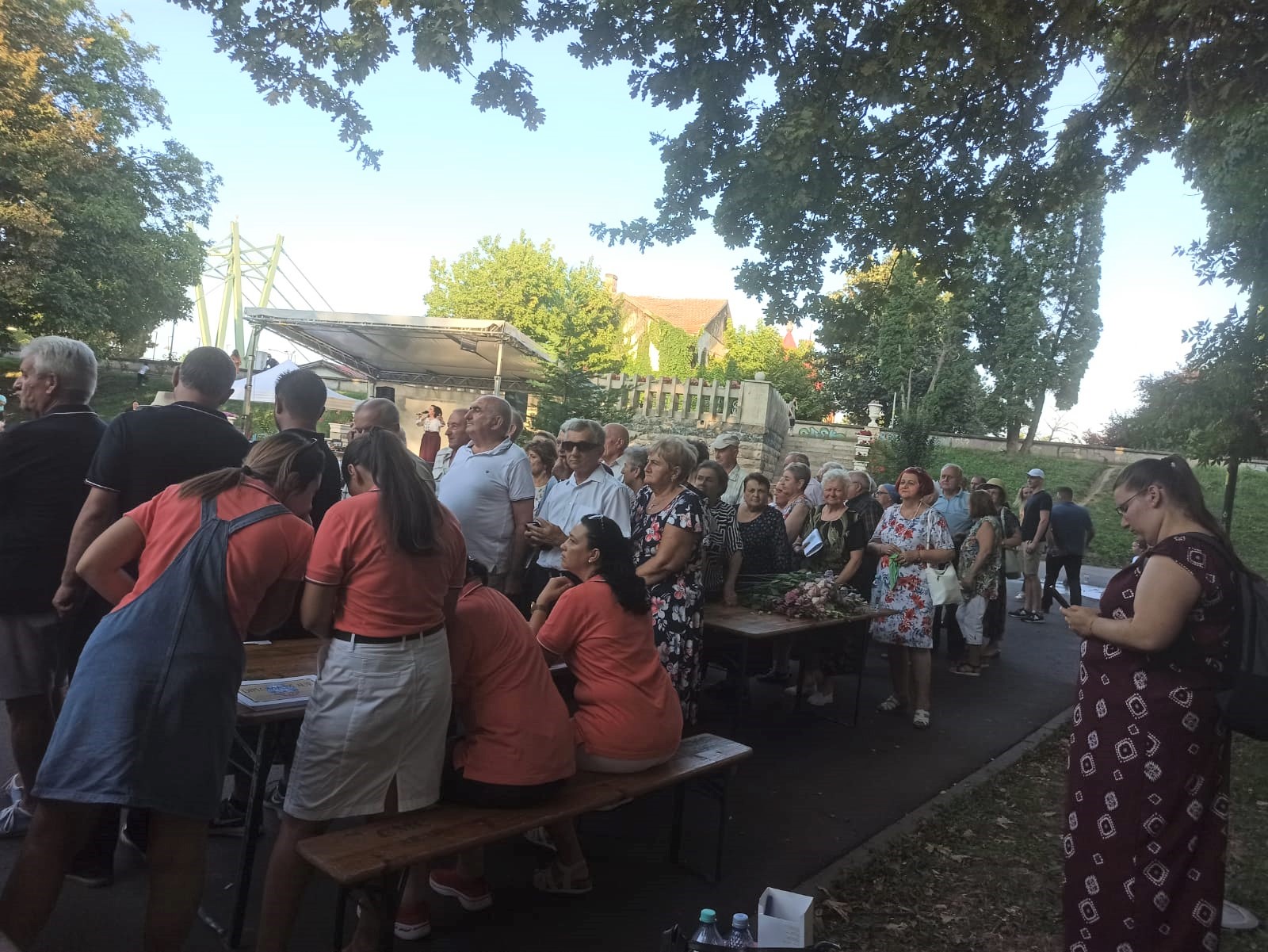 2b7d2291-cdfe-4e1b-be4e-5a9b58a03a43