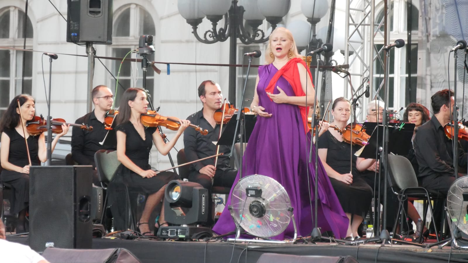 370616389_845439046953543_2012043415462515117_n