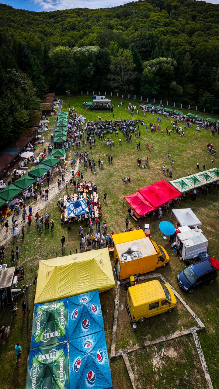 4da5e7b2-1a28-4560-9ff6-cacade54dc06