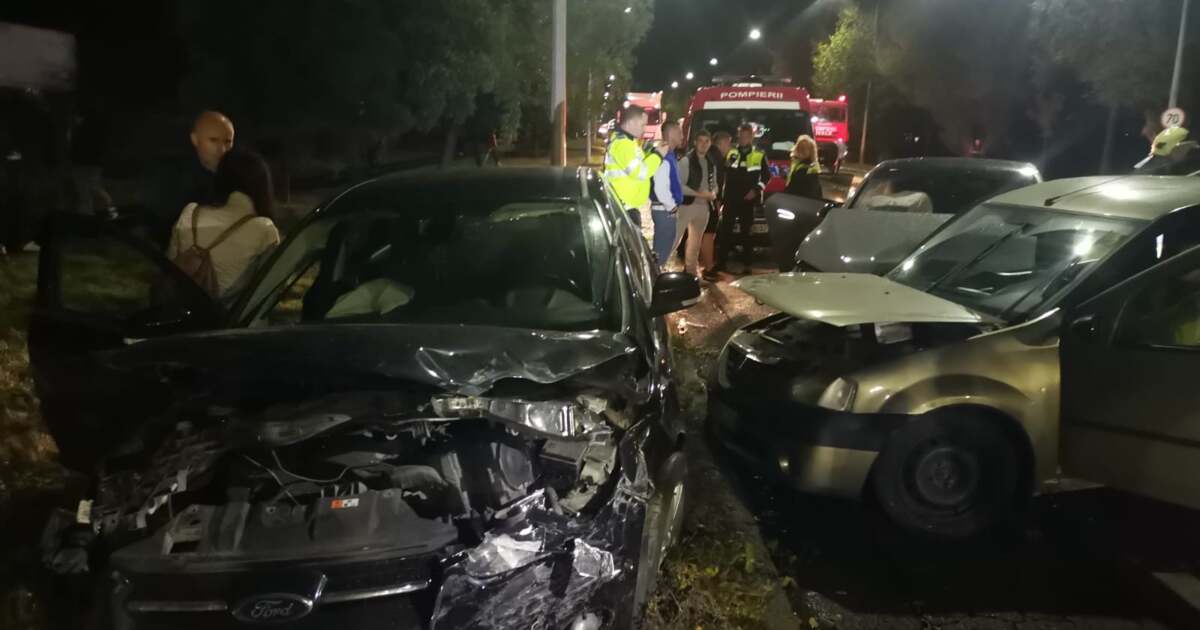 Accident rutier pe strada Petru Rareș din Botoșani Accident rutier pe strada Petru Rareș din Botoșani