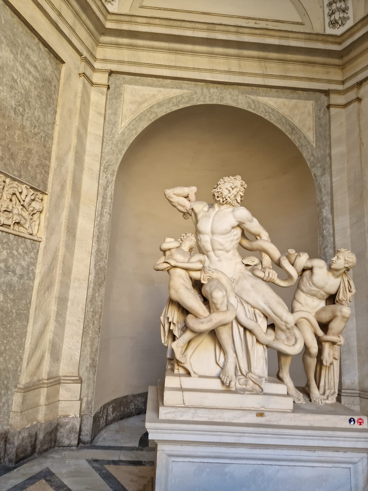 WhatsApp Image 2023-10-02 at 15.42.01 (4)