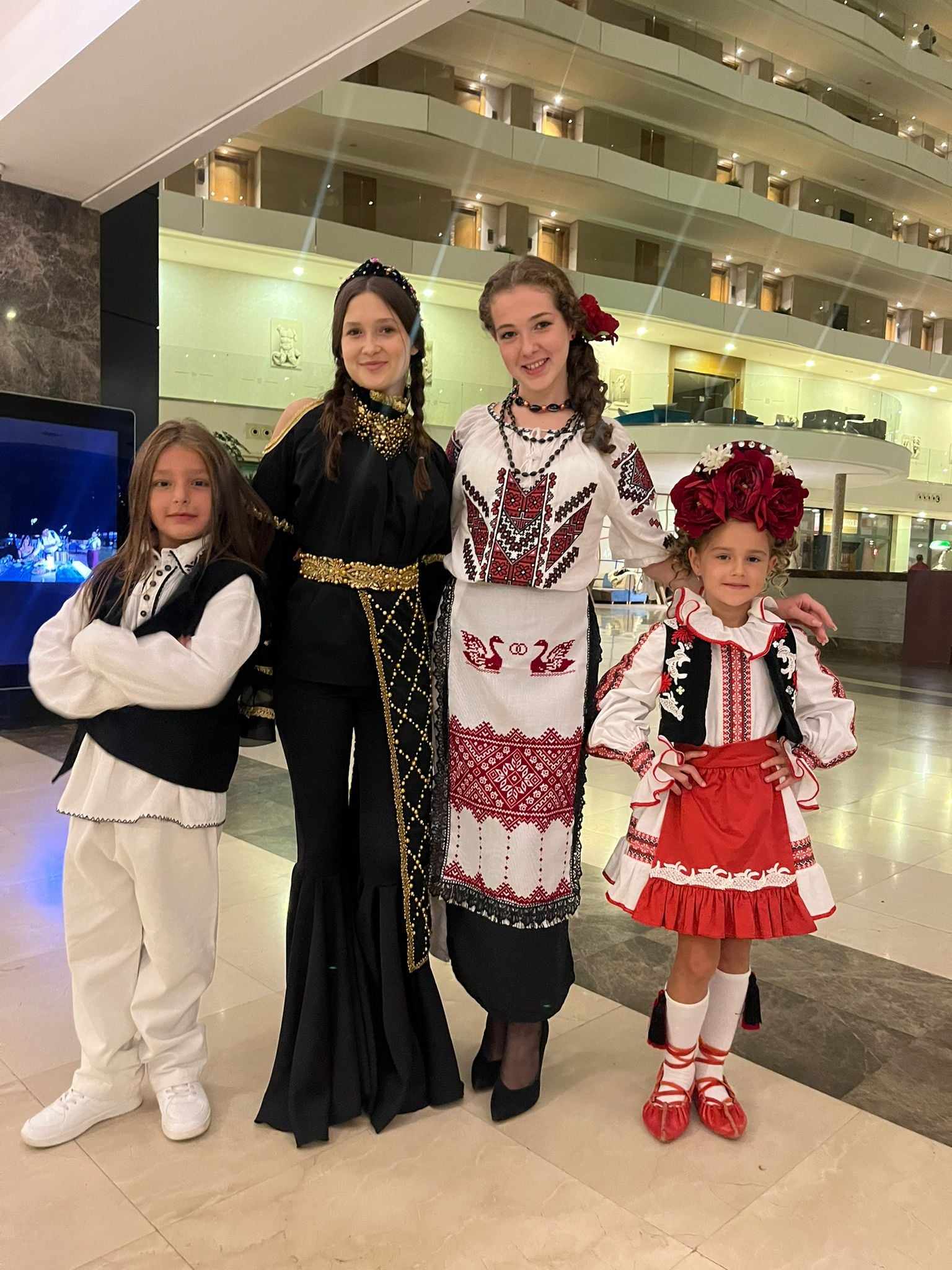 387542272_1001684644271328_8914432384037129373_n