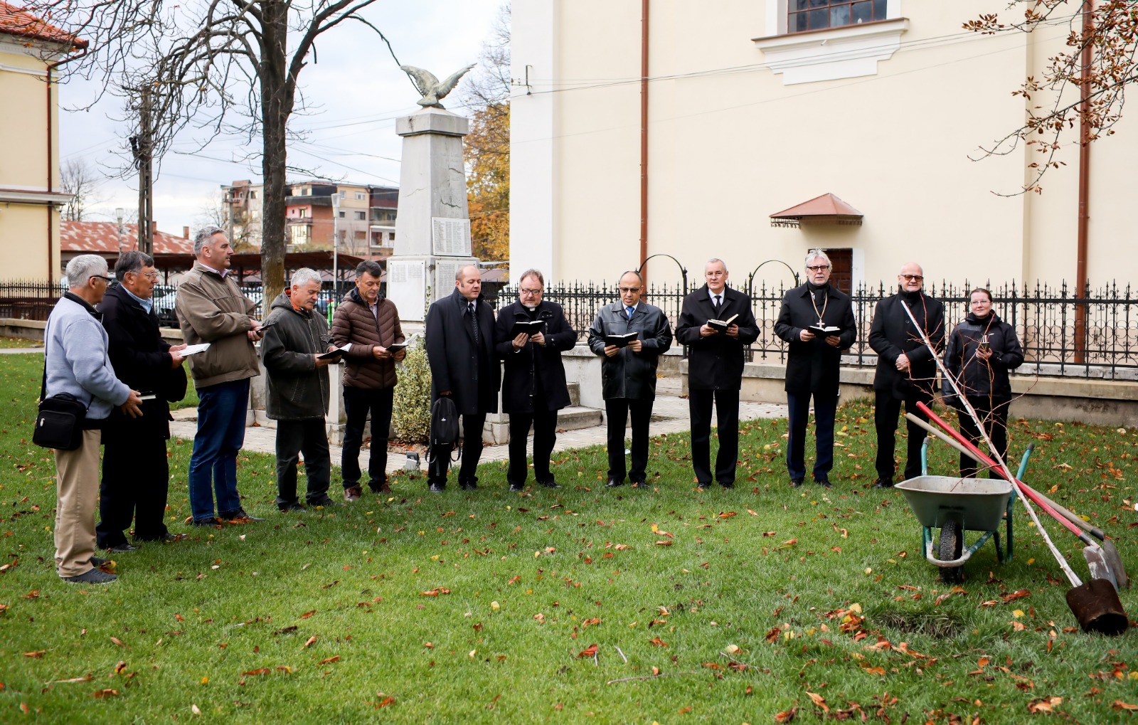 WhatsApp Image 2023-11-20 at 18.27.27 (1)