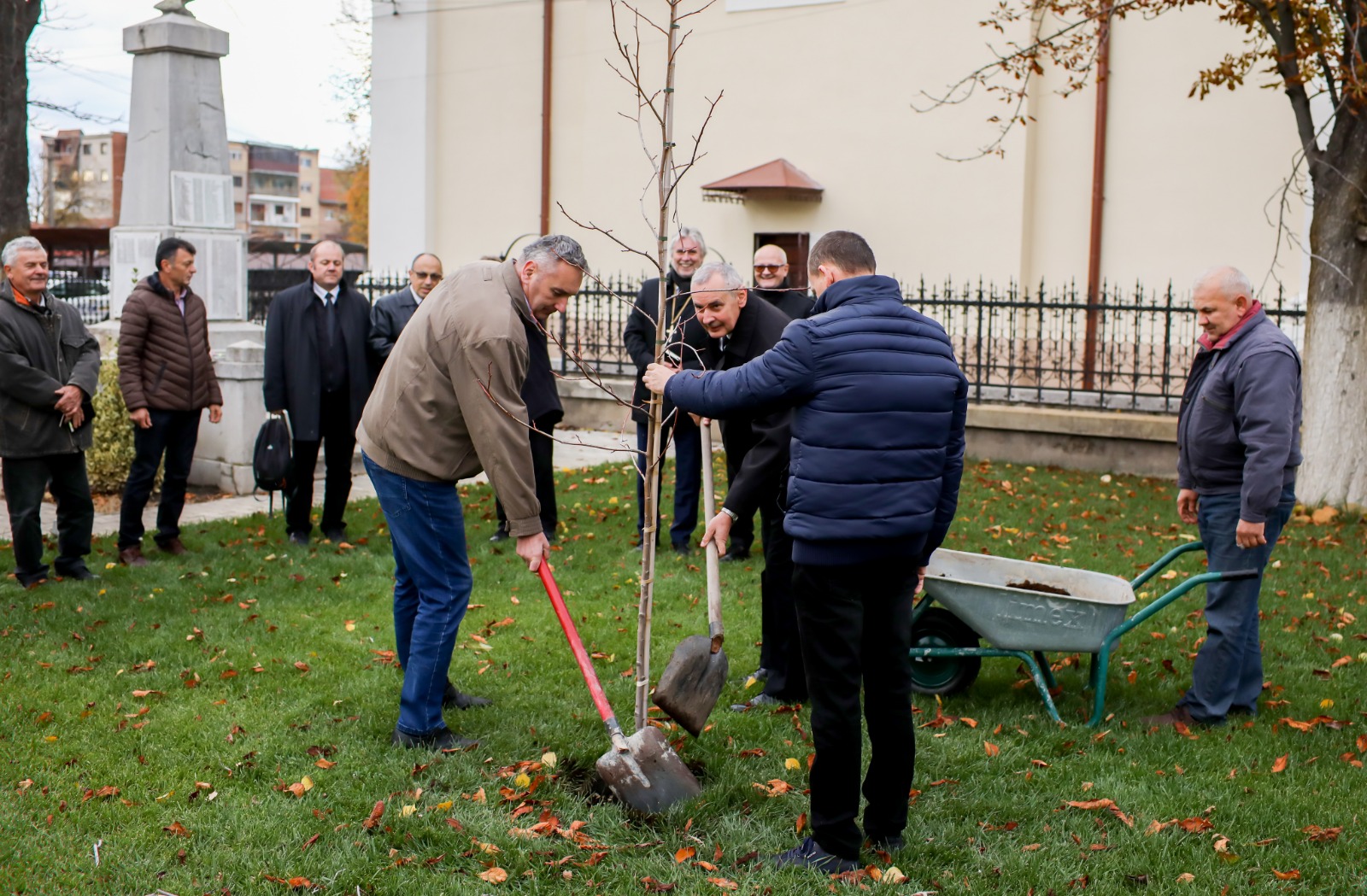 WhatsApp Image 2023-11-20 at 18.27.28 (1)