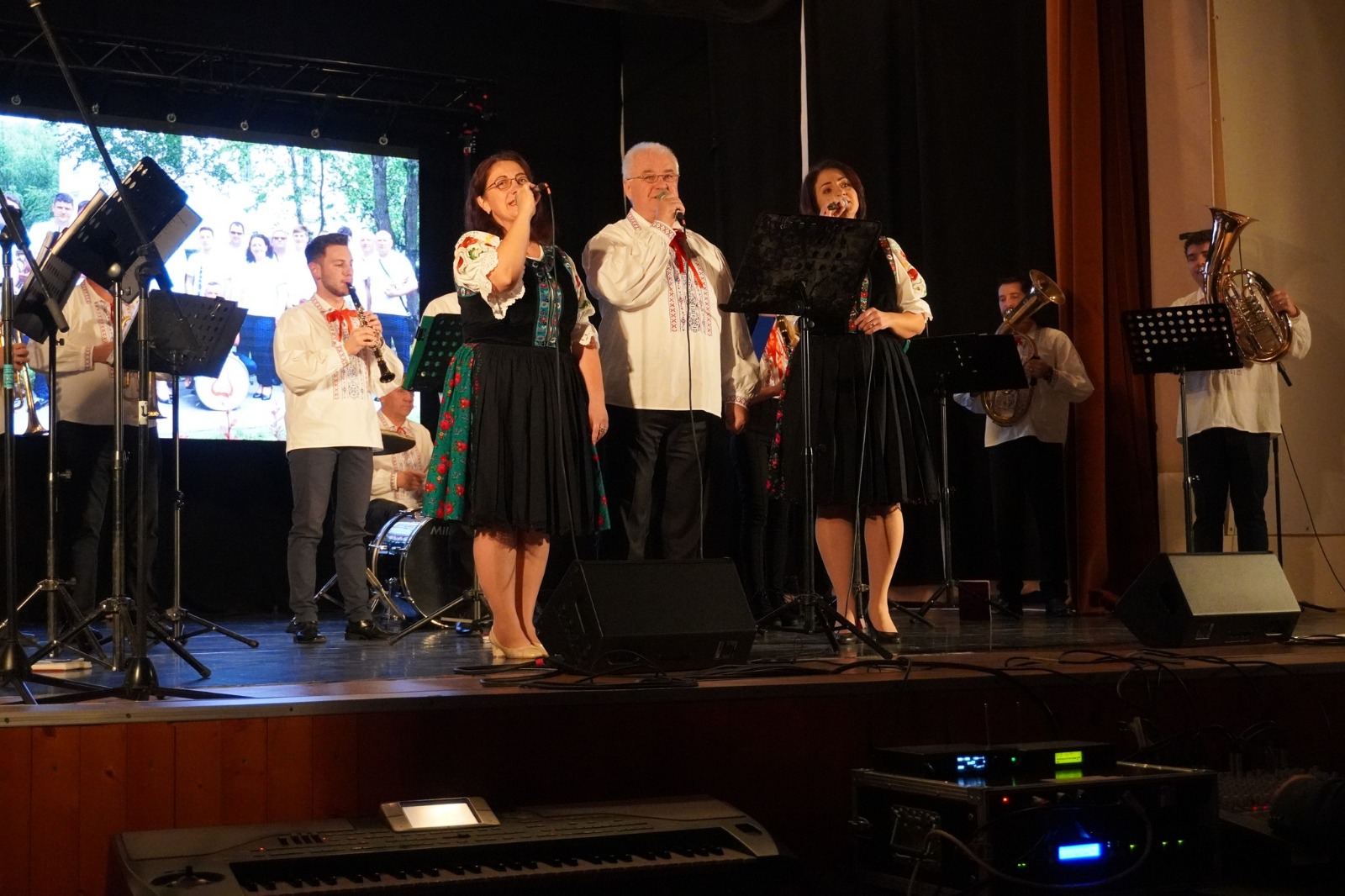 WhatsApp Image 2023-11-20 at 18.37.03 (2)