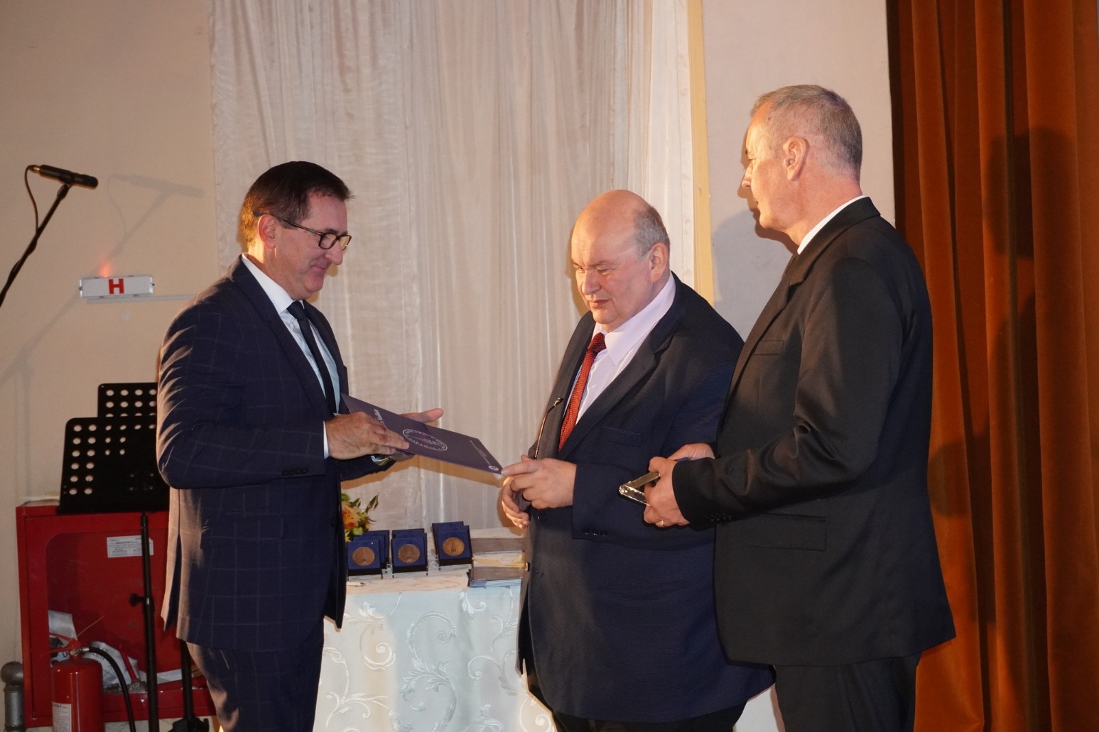 WhatsApp Image 2023-11-20 at 18.37.04