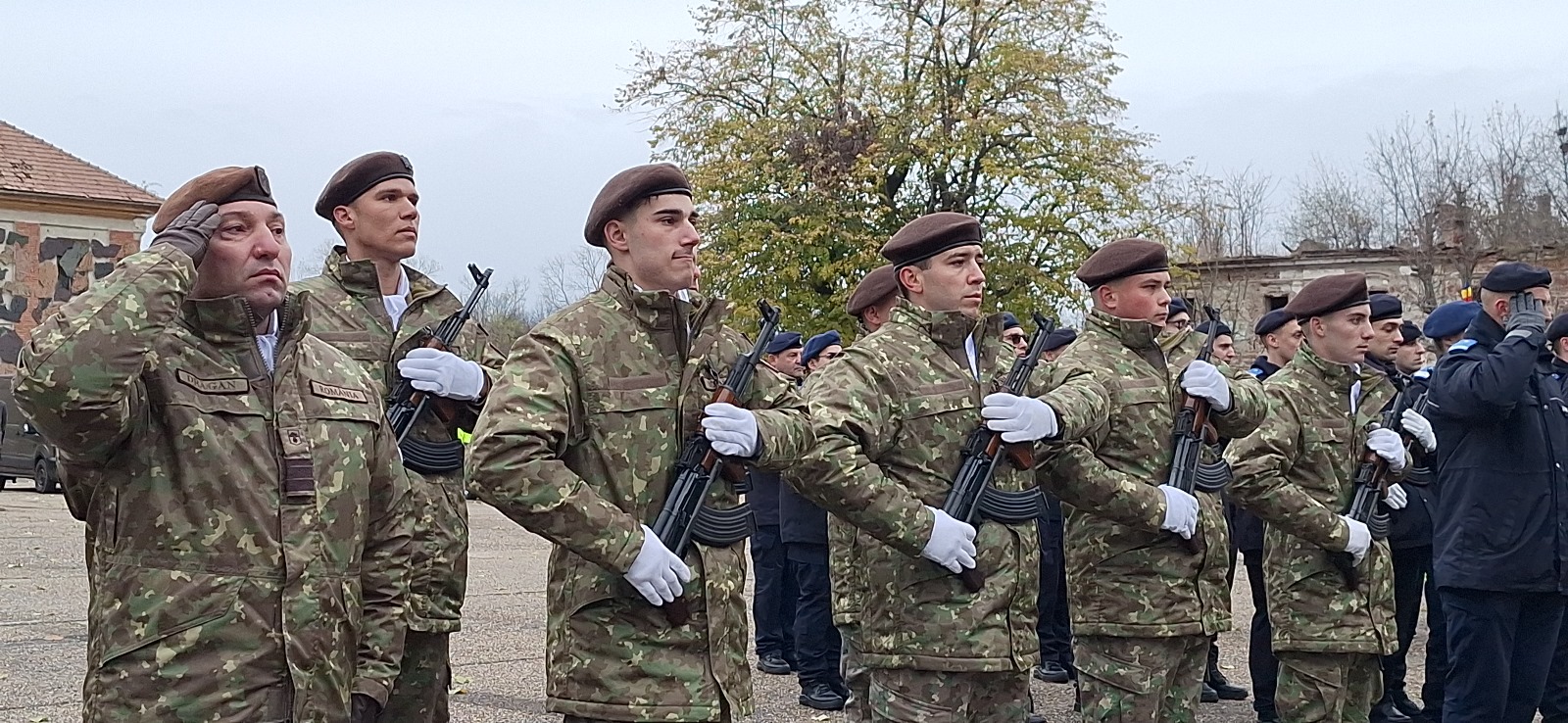 WhatsApp Image 2023-11-28 at 15.10.21 (1)