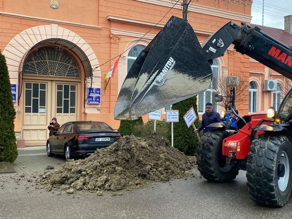 WhatsApp Image 2024-01-15 at 16.29.55 (3)