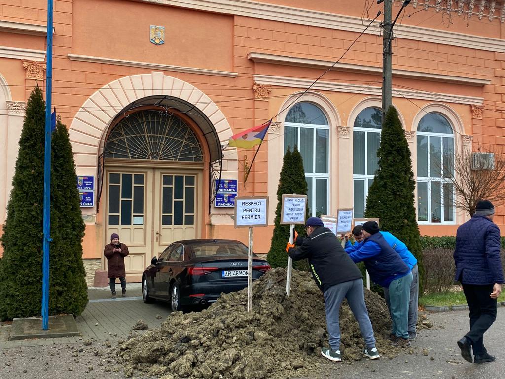 WhatsApp Image 2024-01-15 at 16.29.55 (1)