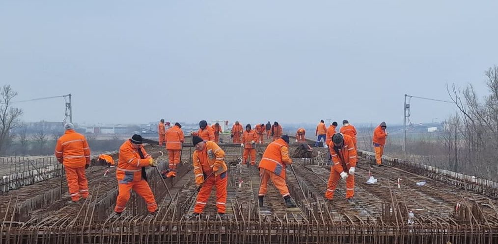 424673427_706879891533574_5462741351137407256_n