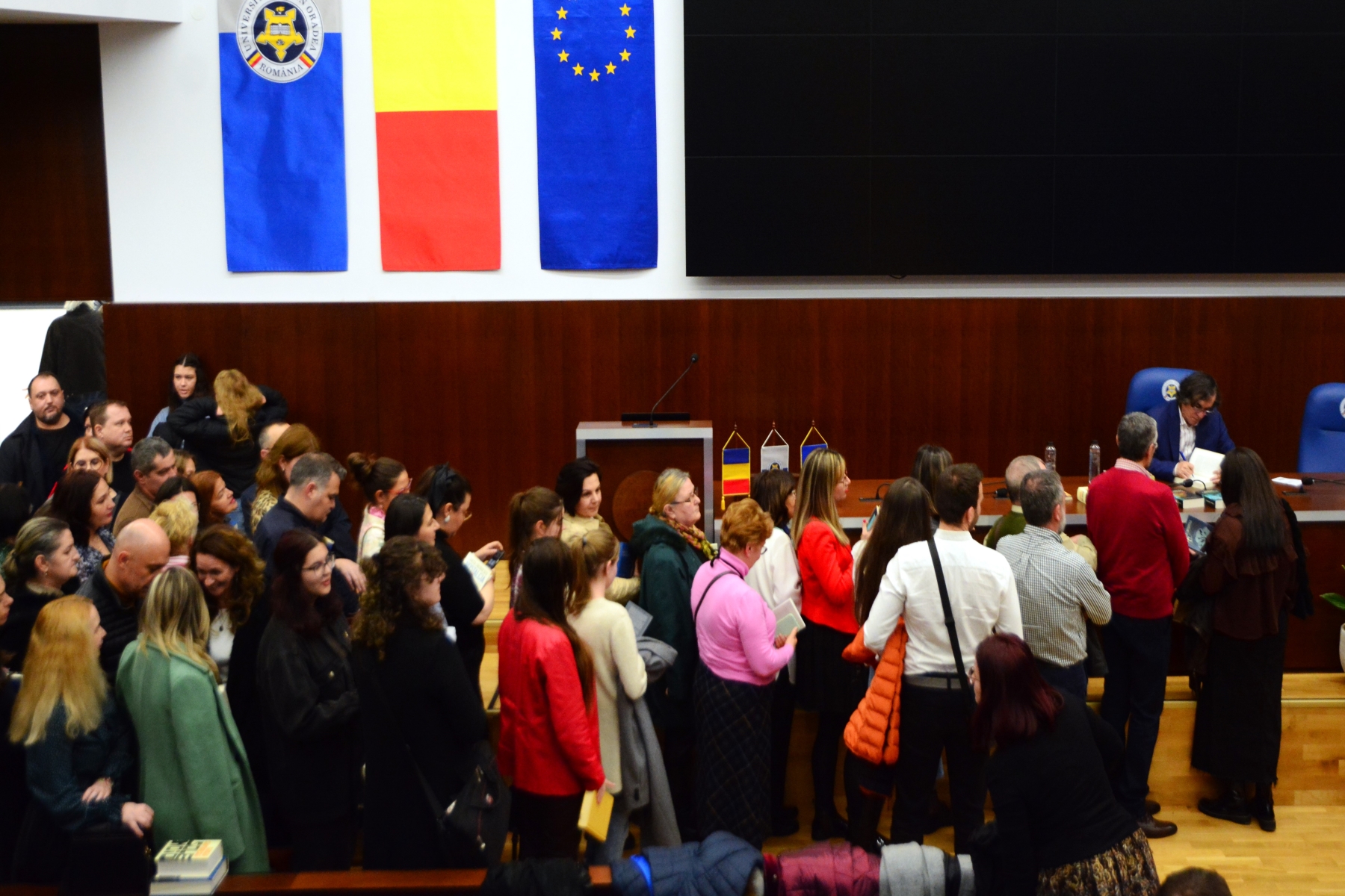 9424373CartaresculaOradea42