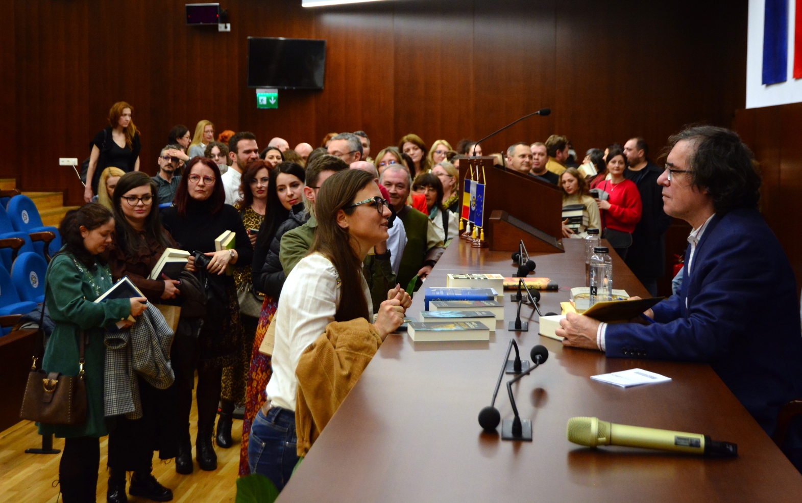 9424359CartaresculaOradea36