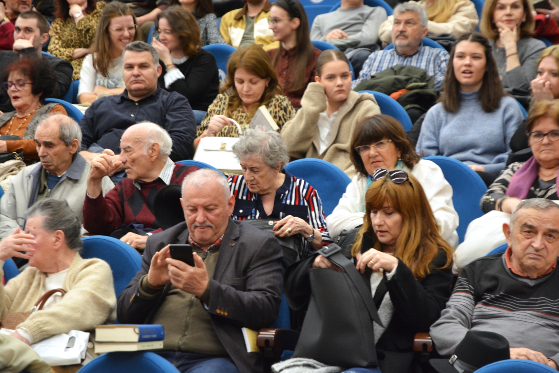 9424286CartaresculaOradea9