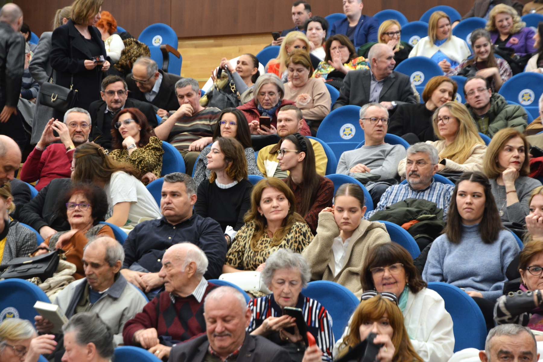 9424277CartaresculaOradea6