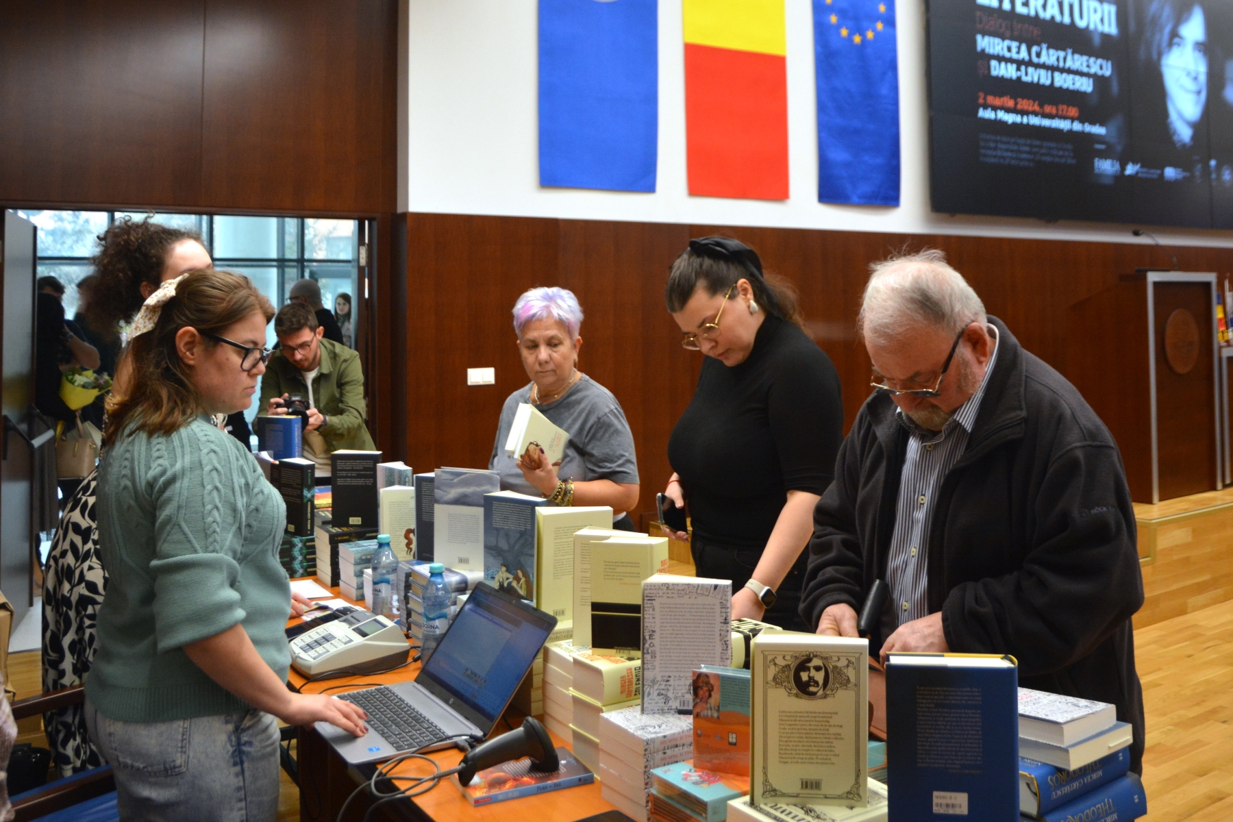 9424276CartaresculaOradea5