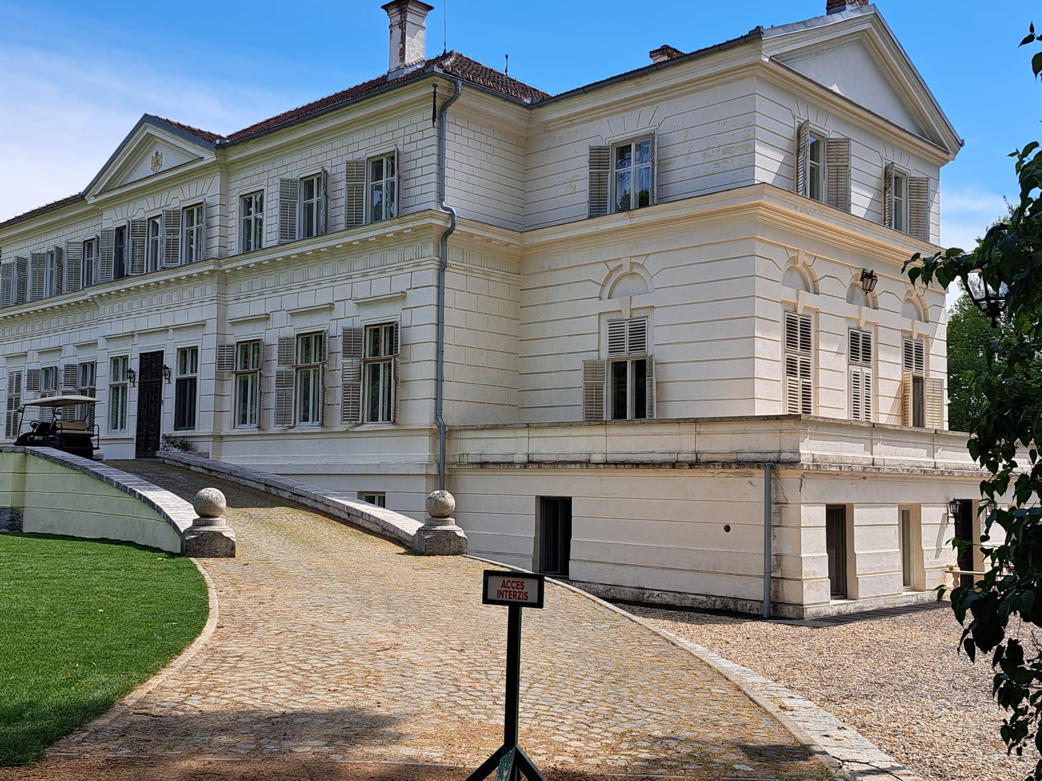 01ac1974-108c-4db8-91b3-a7e02168a605