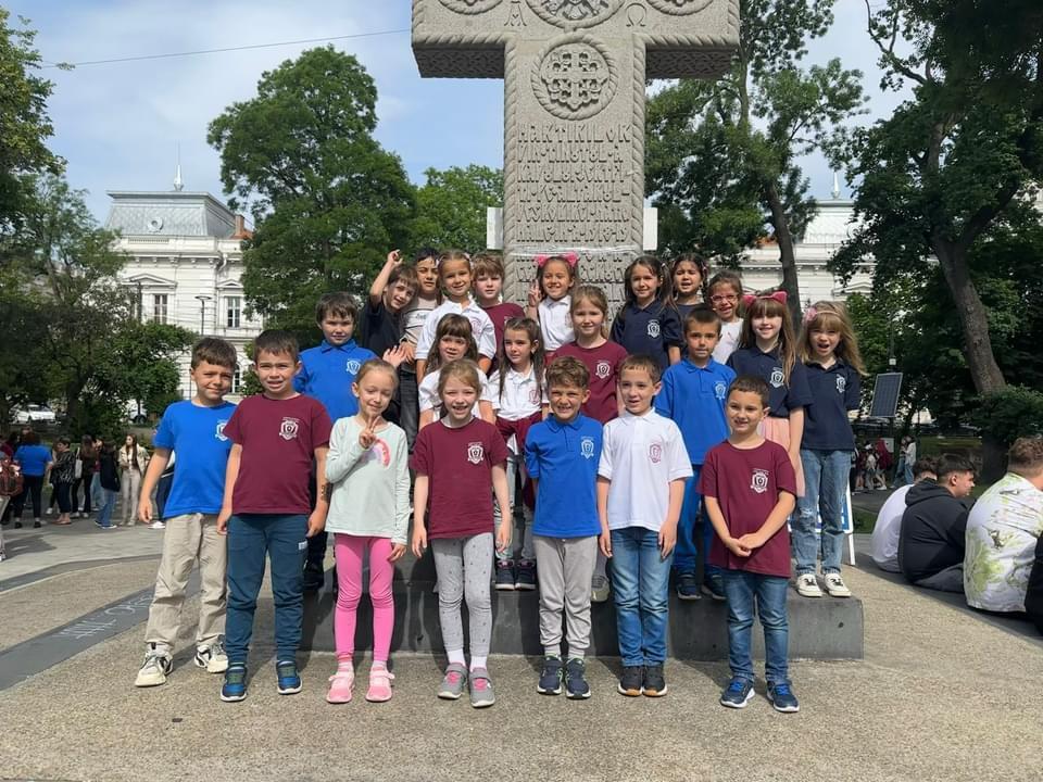 d639a8ec-a565-46a4-9280-1aebba4208af