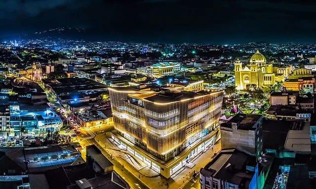 El Salvador, statul cu cea mai rapidă dezvoltare