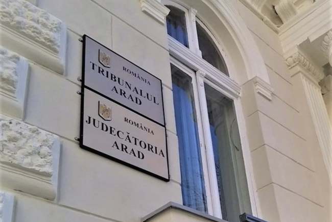 Noi percheziții în județul Arad