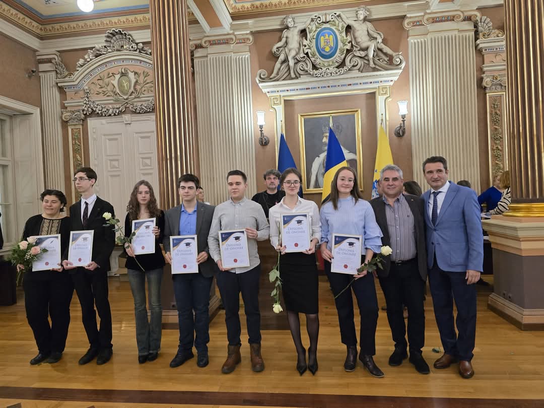 8a87a131-2880-4dd4-a7d5-3f98489822e3