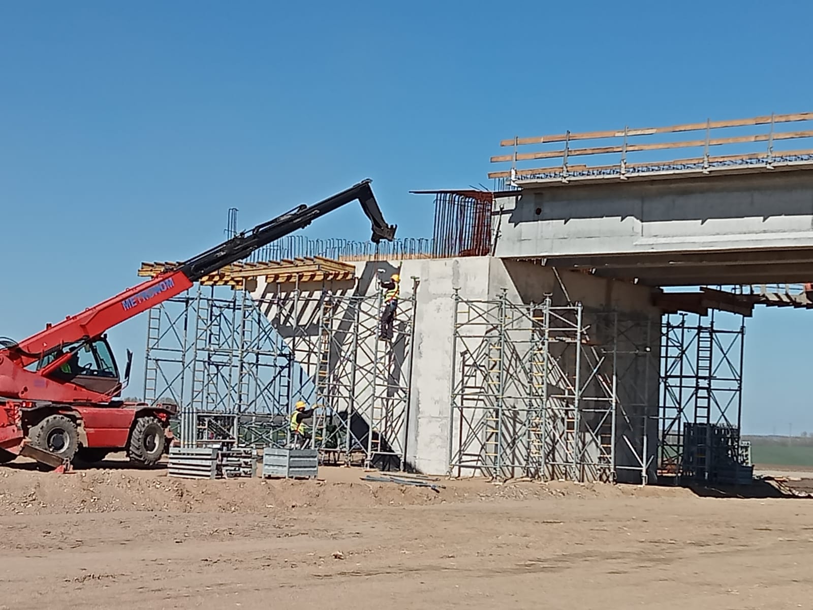 480966464_964239639130930_4230740530884705614_n