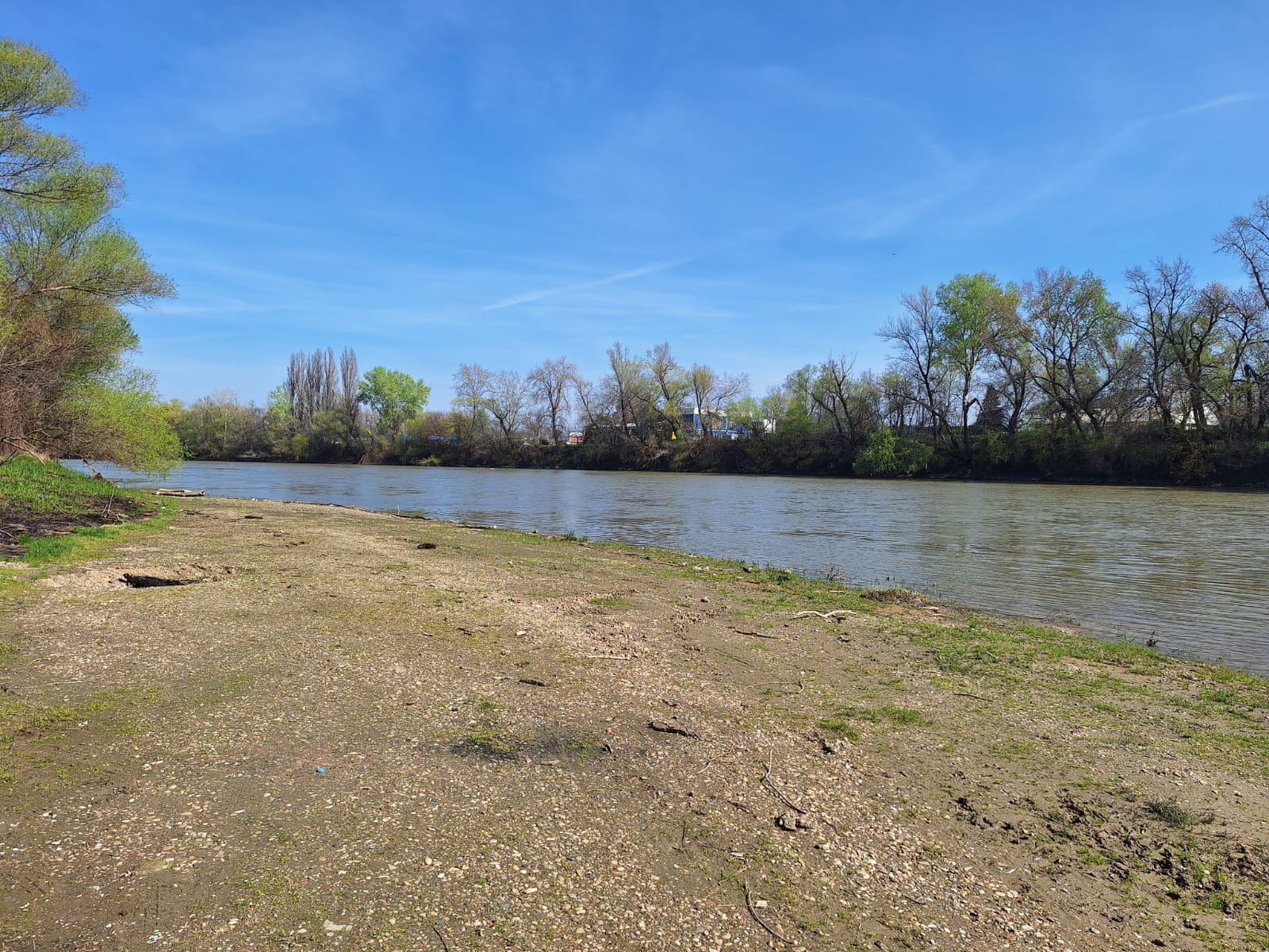 b0201204-e7f6-4b0a-a2c3-f2b38f034264