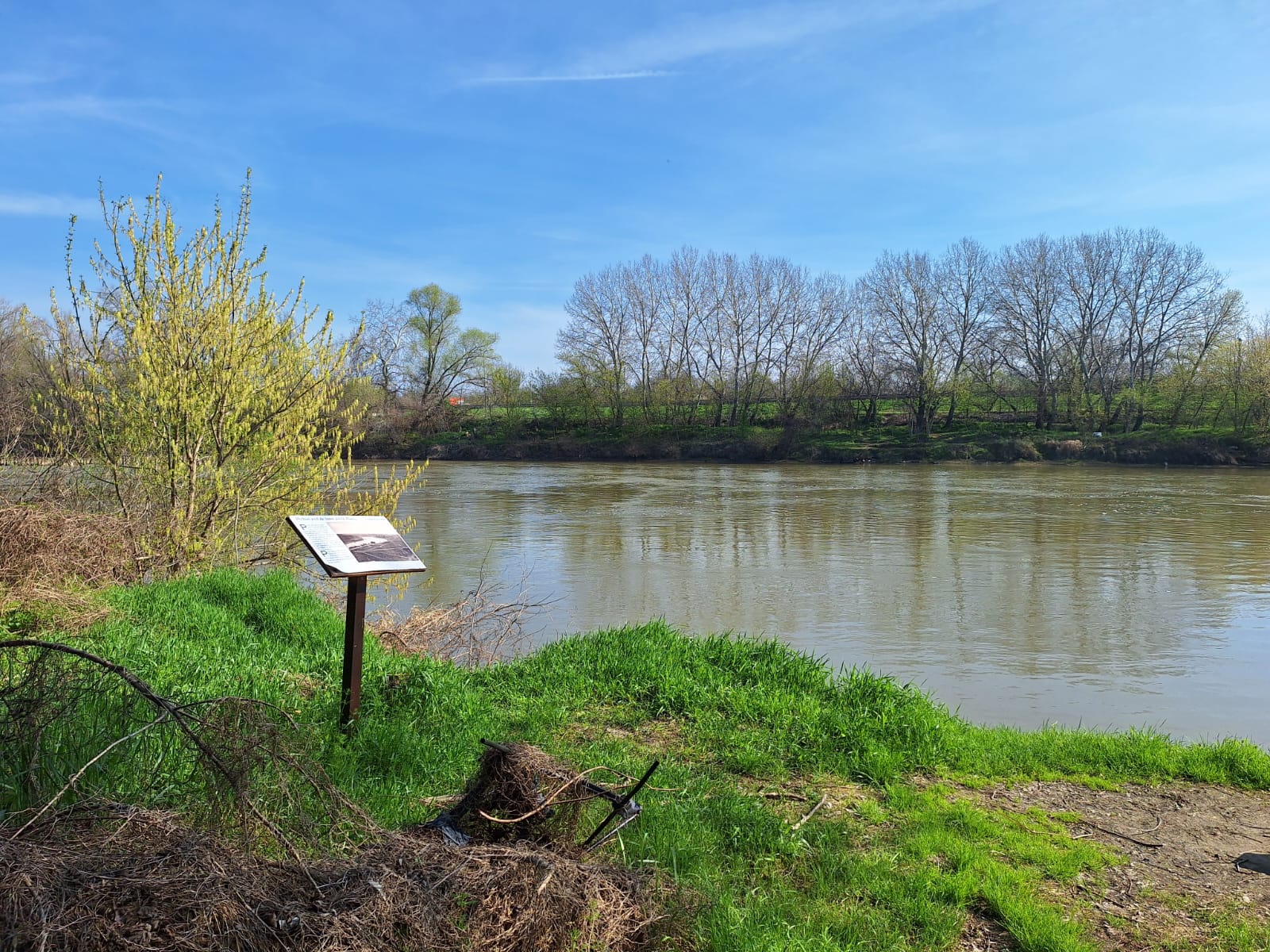 f2e3c937-3236-46c8-b3bb-8517bf6763ac