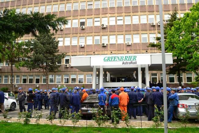 UPDATE. Americanii închid Astra Rail Industries