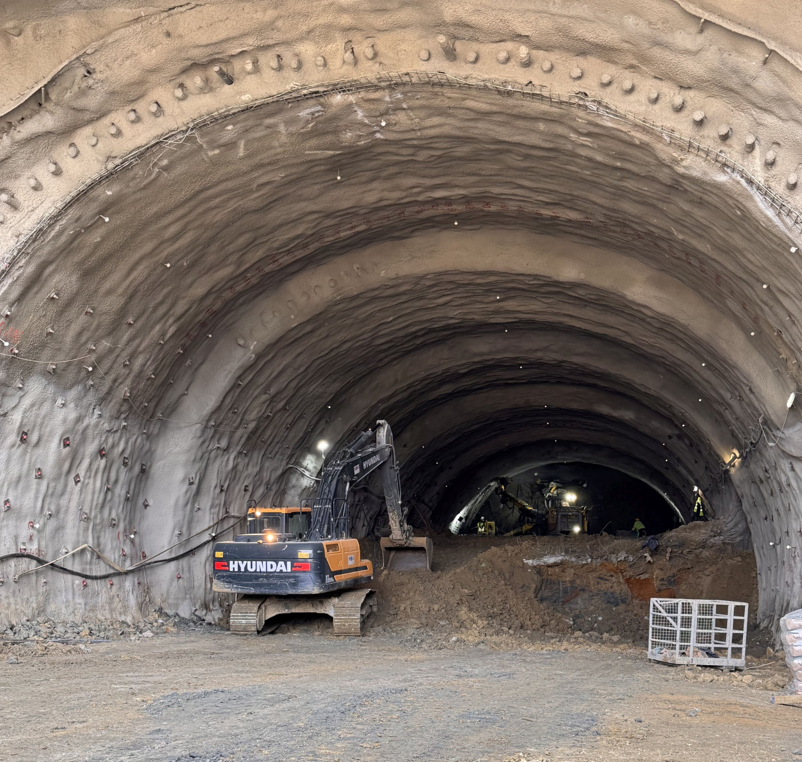 WhatsApp Image 2025-04-08 at 15.53.50 (2)