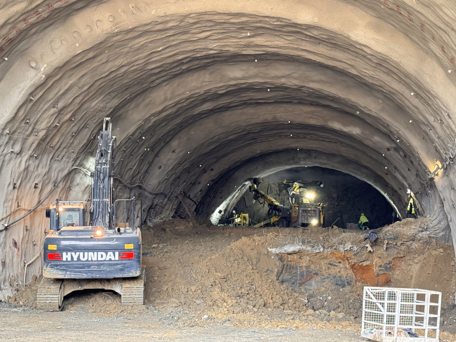 WhatsApp Image 2025-04-08 at 15.53.52 (1)