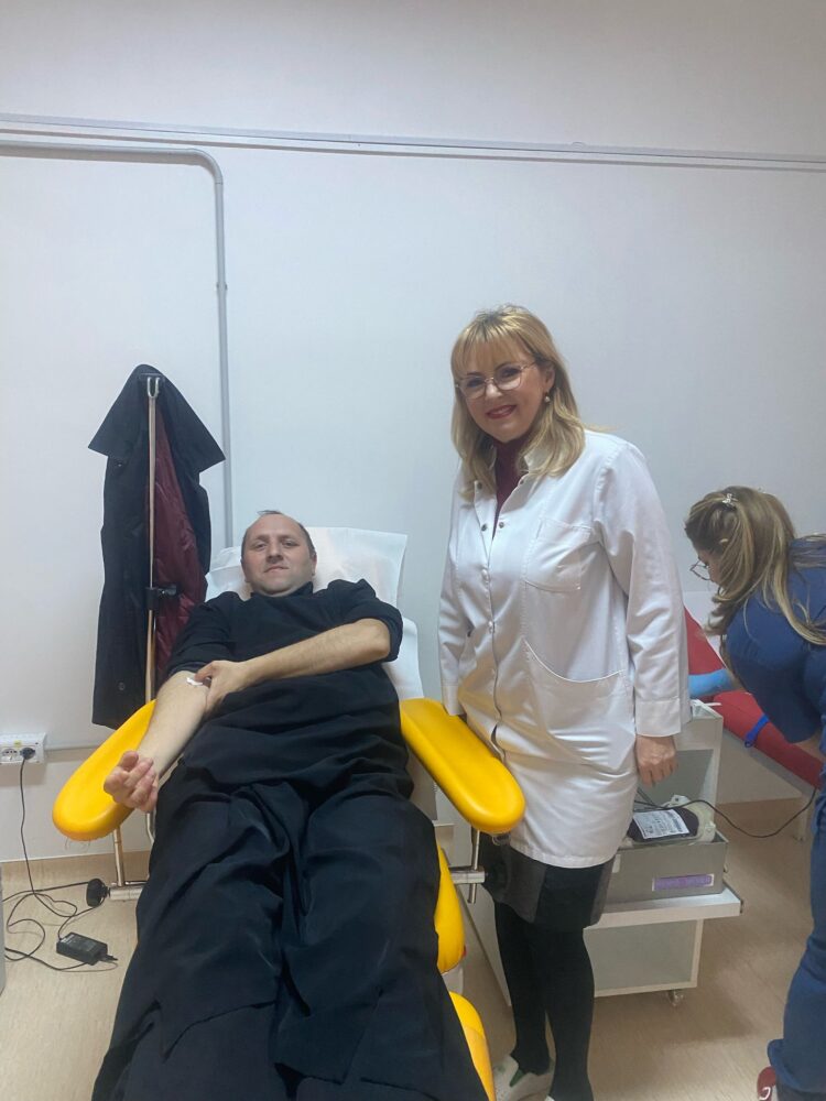 41203911-000a-4da5-85bb-10ff5423c579