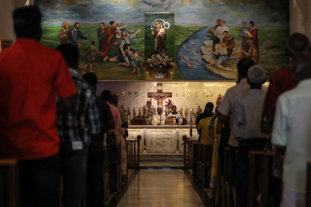 Sri Lankan Catholics celebrate Easter Sunday in Colombo