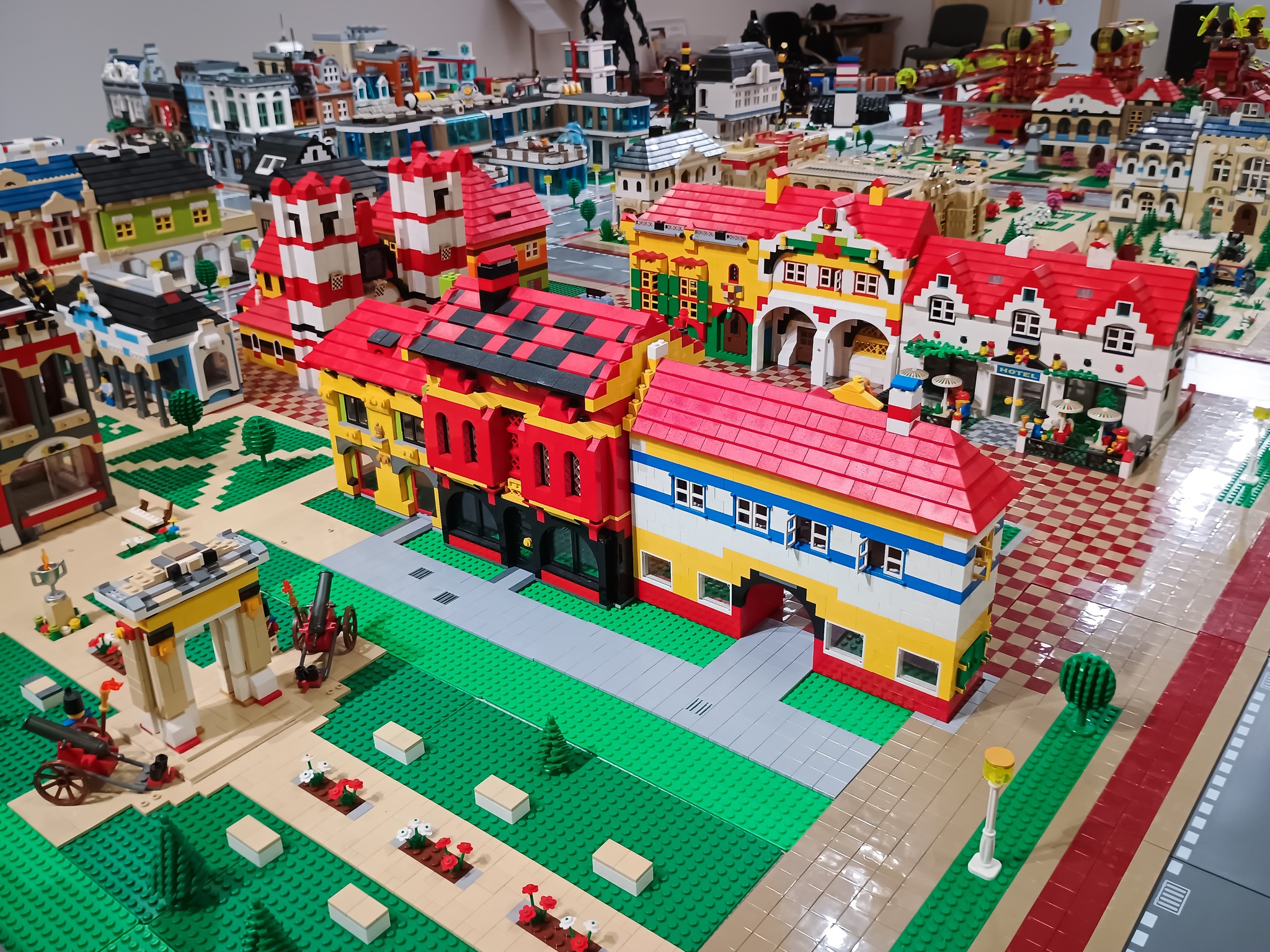 5924737OrasminiaturaLEGOArad14