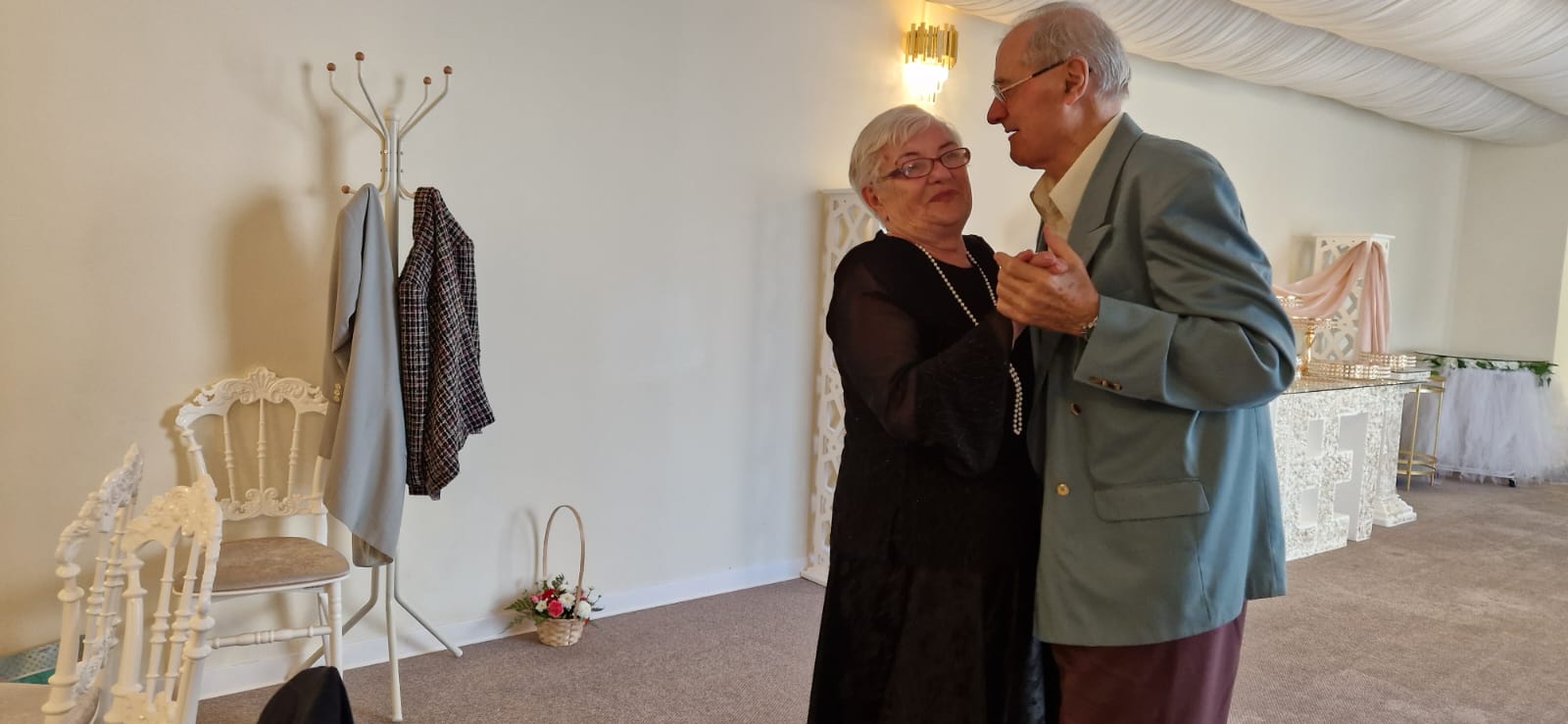 9ac212b0-00f6-45de-beda-4291e96ab2d6