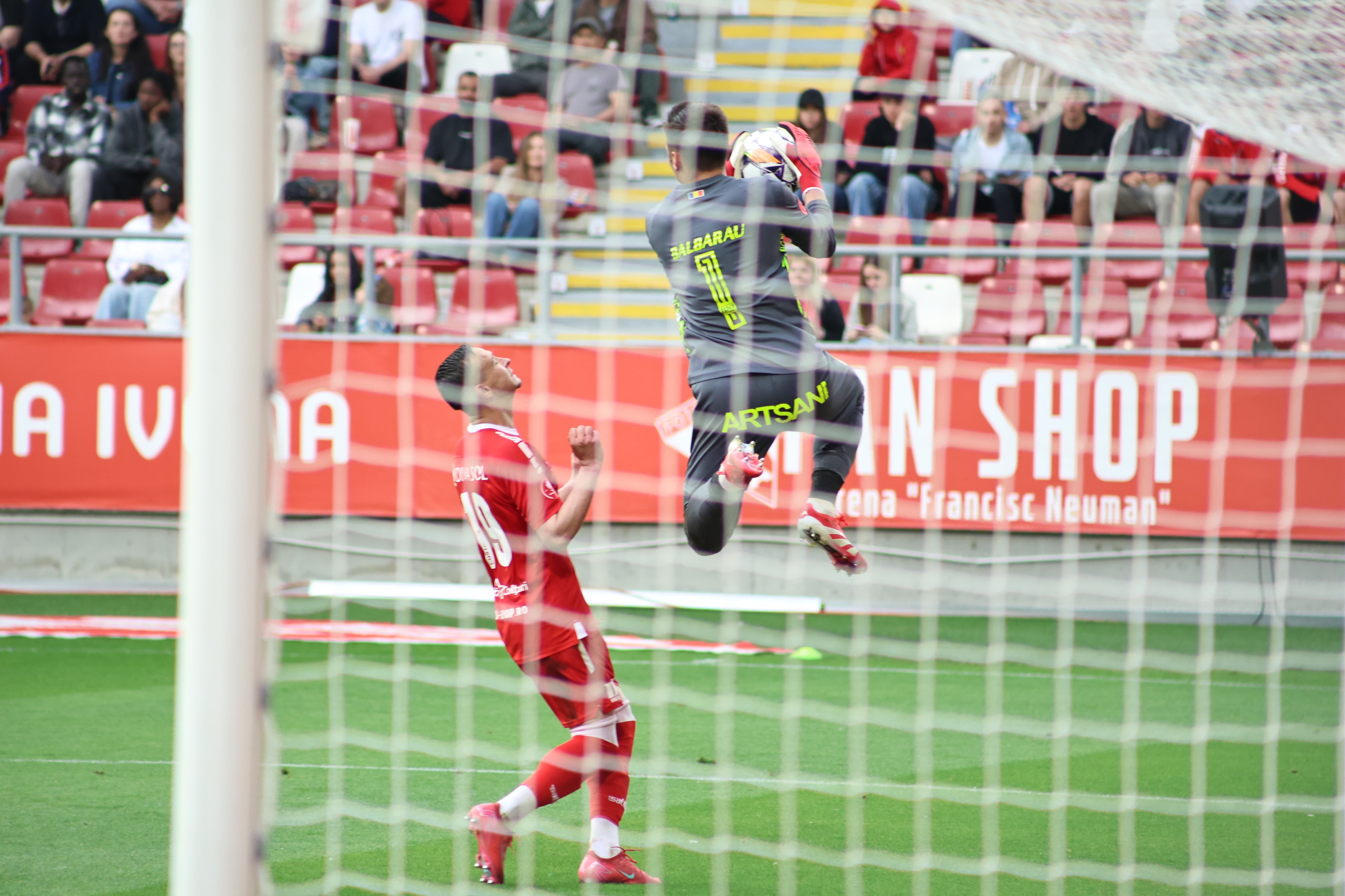 WhatsApp Image 2025-05-05 at 19.38.04